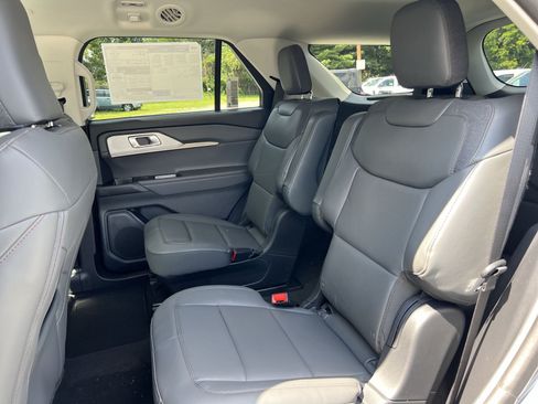 New 2026 Ford Explorer Active w/ Active Comfort Package AWD/4WD image 24