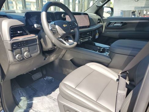New 2026 Chevrolet Suburban LT w/ Comfort Package RWD image 19