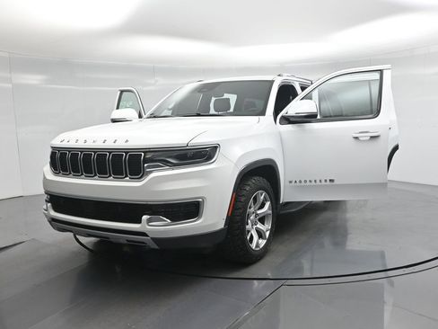 Used 2022 Jeep Wagoneer Series II image 30