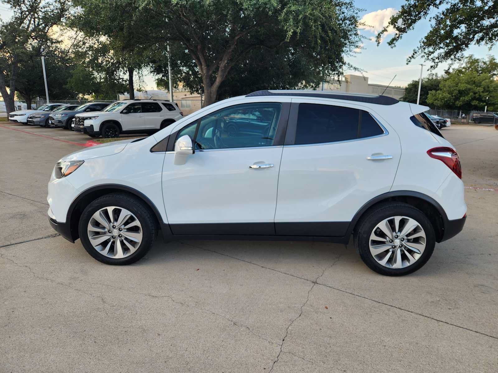 Used 2017 Buick Encore Preferred FWD image 4