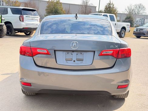 Used 2013 Acura ILX w/ Technology Package image 6