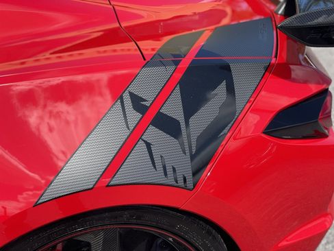 Used 2024 Chevrolet Corvette Z06 w/ Z07 Performance Package RWD image 24