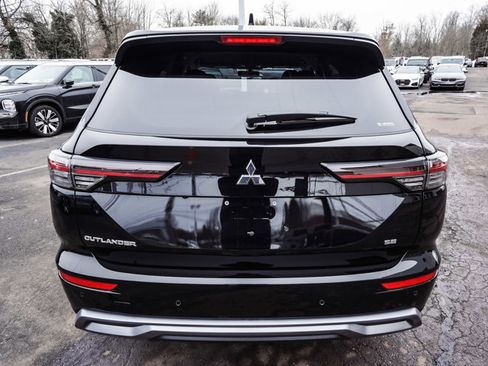 New 2026 Mitsubishi Outlander SE image 5