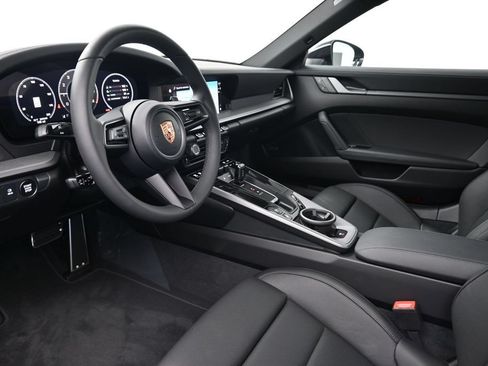 Used 2026 Porsche 911 Carrera RWD image 4