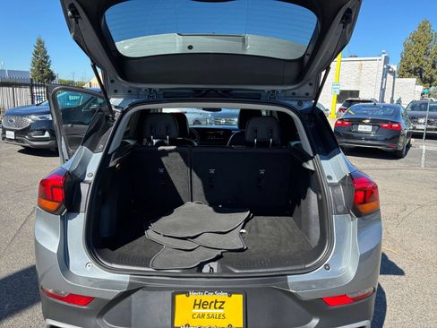 Used 2025 Buick Encore GX Preferred AWD/4WD image 30