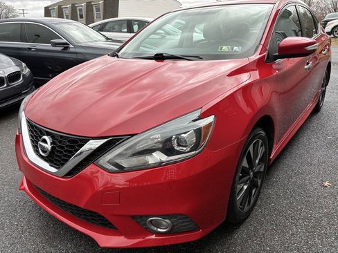 Used 2016 Nissan Sentra SR w/ SR Premium Package image 3