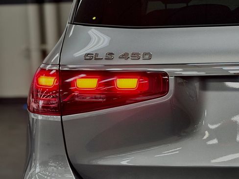 Used 2026 Mercedes-Benz GLS 450 4MATIC image 13