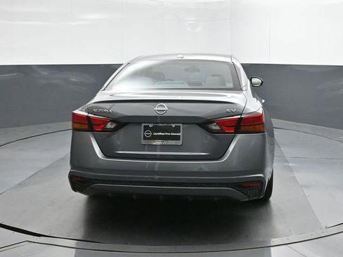 Used 2024 Nissan Altima 2.5 SV image 8