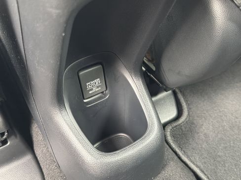 Used 2019 Honda HR-V Sport image 25