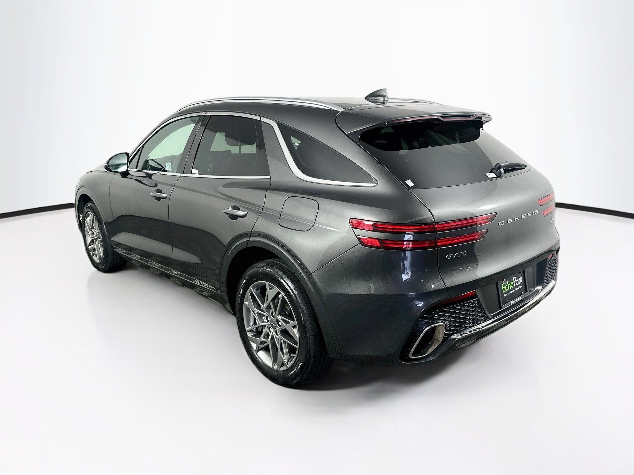 Used 2025 Genesis GV70 2.5T AWD/4WD image 5