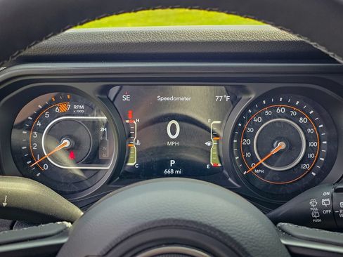 Used 2026 Jeep Wrangler Unlimited Sport AWD/4WD image 14