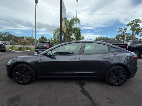 Used 2024 Tesla Model 3 Standard Range RWD image 6