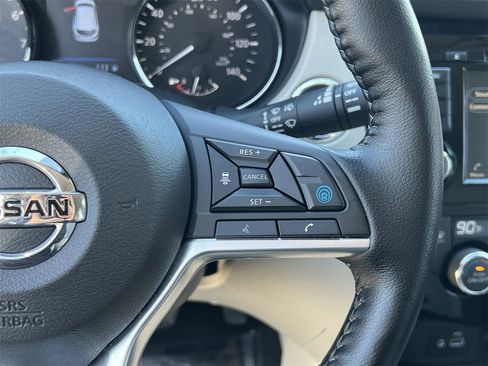 Certified 2022 Nissan Rogue Sport SL image 13