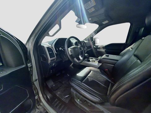 Used 2020 Ford F150 Lariat w/ Equipment Group 502A Luxury AWD/4WD image 9