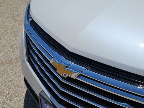 Used 2022 Chevrolet Equinox Premier FWD image 13