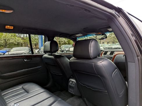 Used 2007 Cadillac DTS image 37