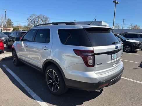 Used 2015 Ford Explorer Sport w/ Equipment Group 401A image 5