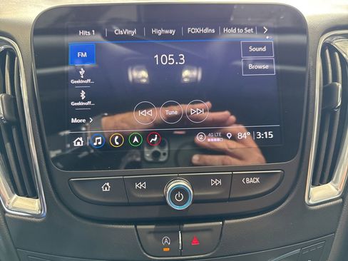 Used 2023 Chevrolet Malibu LT FWD image 26