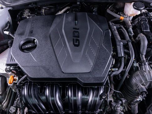 Used 2023 Kia Sportage X-Line w/ X-Line Premium Package image 7