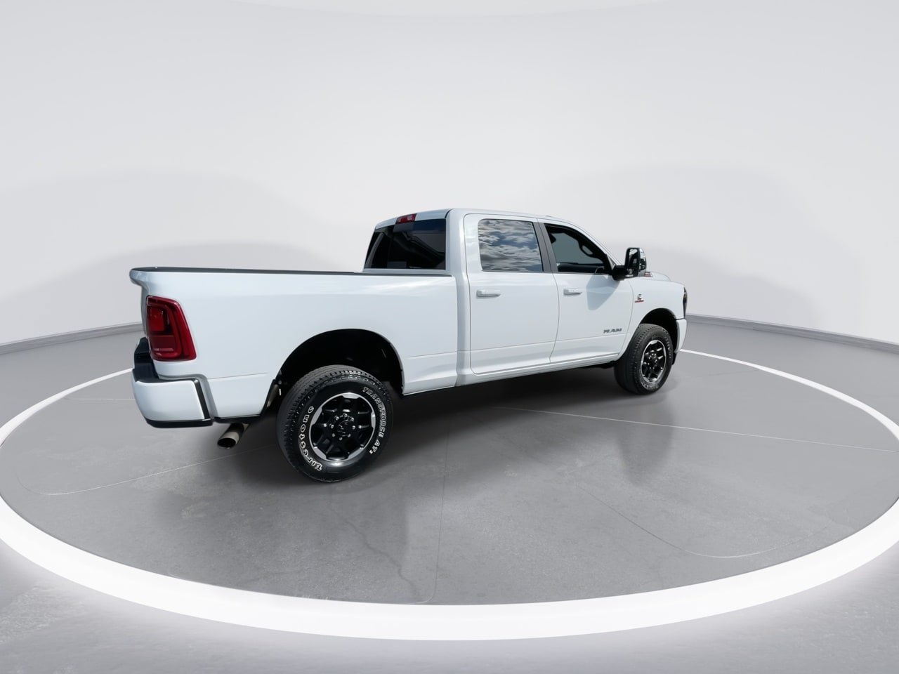 Used 2026 RAM 2500 Laramie AWD/4WD image 20