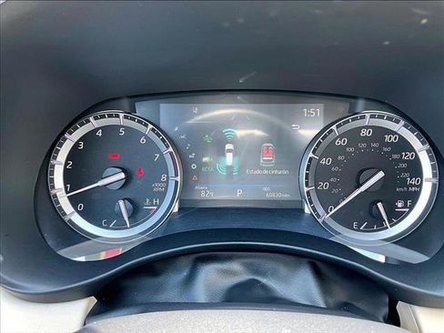 Used 2022 Toyota Highlander XLE FWD image 22