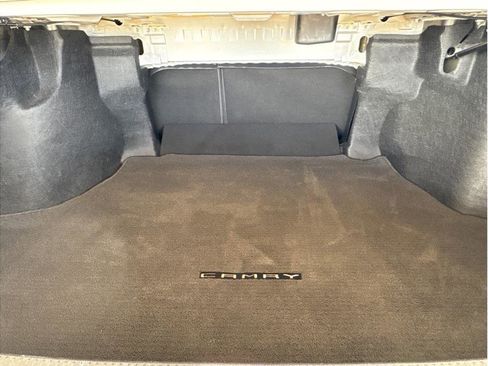 Used 2019 Toyota Camry LE image 12