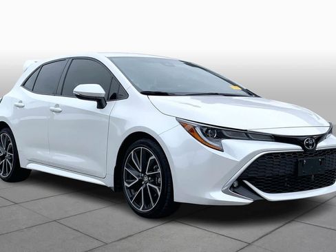 Used 2022 Toyota Corolla XSE image 3