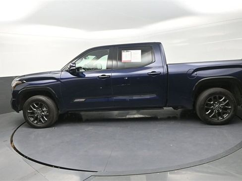 Used 2023 Toyota Tundra Platinum image 5