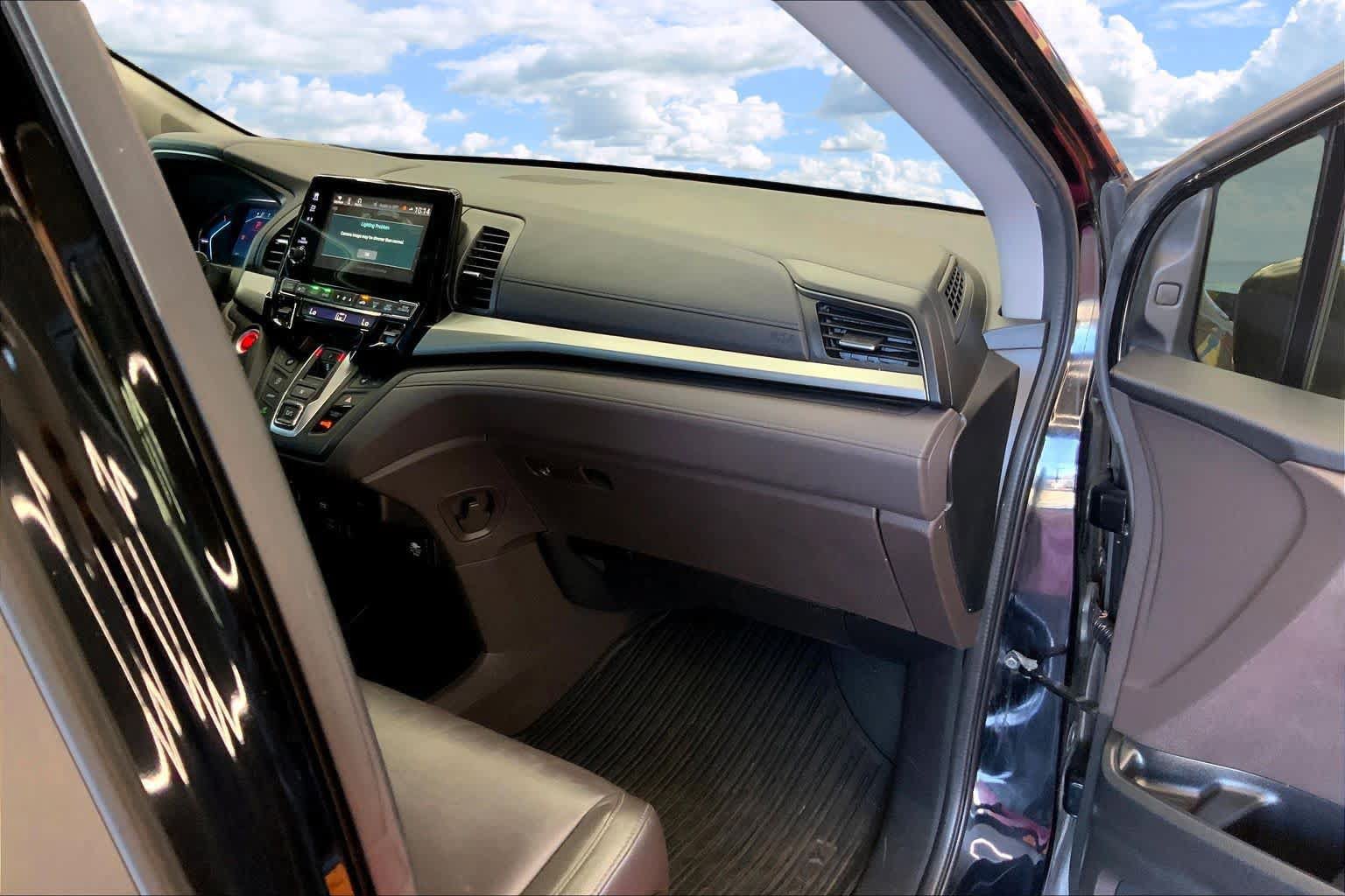 Used 2018 Honda Odyssey Touring image 23