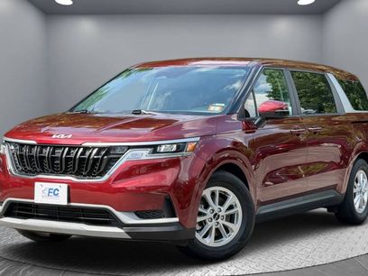 Used 2023 Kia Carnival LX
