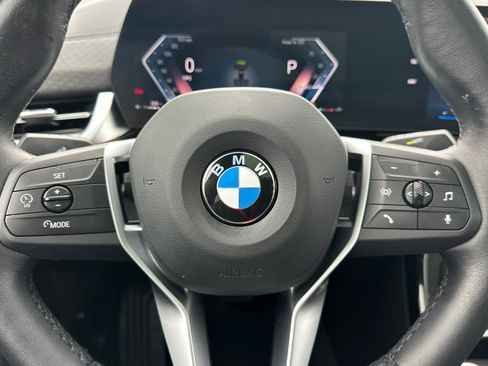 Used 2025 BMW X2 xDrive28i w/ Technology Package AWD/4WD image 23