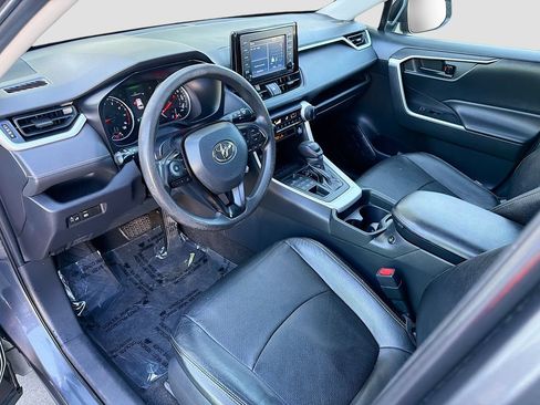 Used 2019 Toyota RAV4 LE w/ All Weather Liner Package AWD/4WD image 9