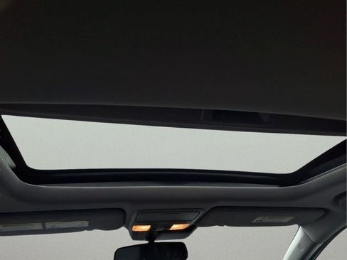 Used 2022 Honda CR-V Touring image 16
