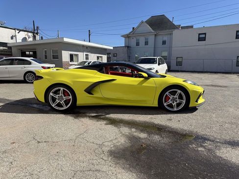 Used 2023 Chevrolet Corvette Stingray Premium Conv w/ Z51 Performance Package RWD image 8