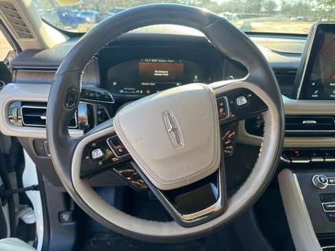 Used 2020 Lincoln Aviator Reserve w/ Equipment Group 202A image 13