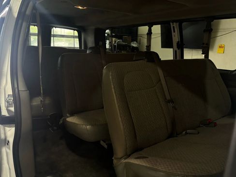 Used 2016 Chevrolet Express 3500 LT w/ LT Preferred Equipment Group image 12