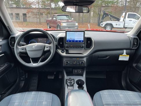 Used 2024 Ford Bronco Sport Heritage w/ Heritage Convenience Package image 8