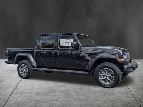 New 2026 Jeep Gladiator Sport AWD/4WD image 2