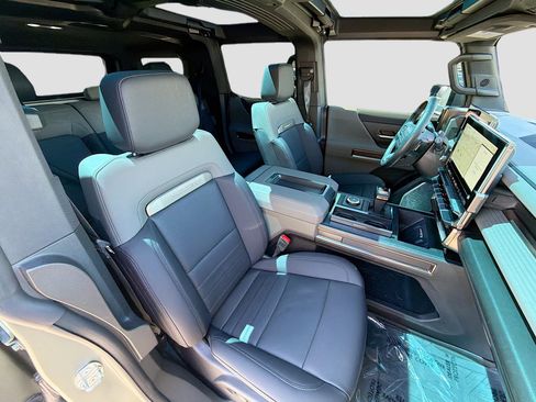 Used 2024 GMC Hummer EV 3X w/ LPO, Illumination Package image 15