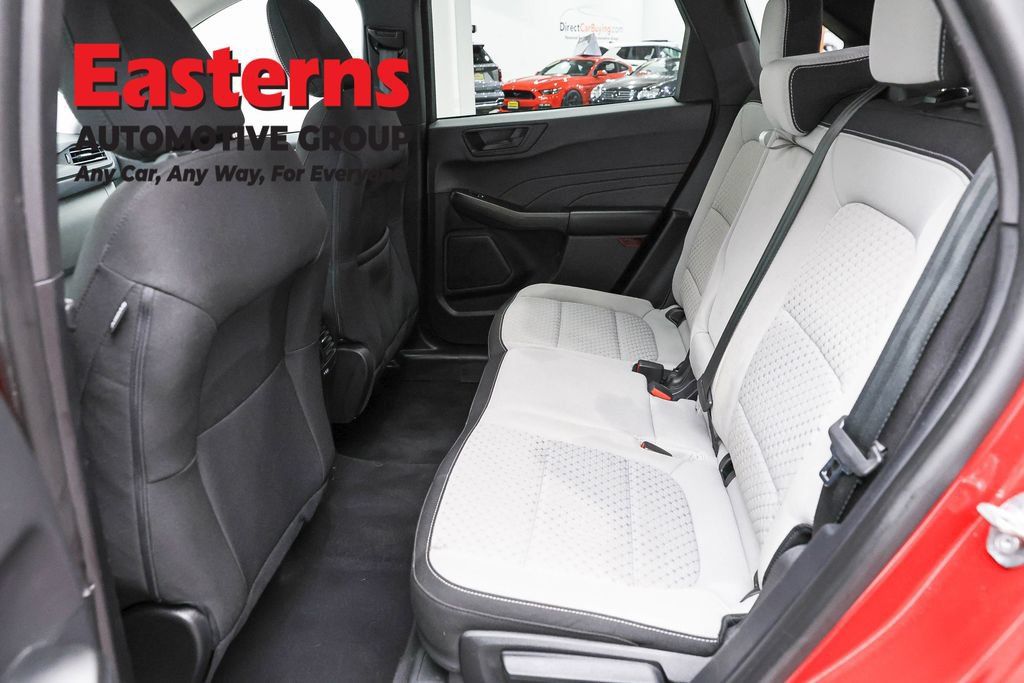 Used 2023 Ford Escape Active AWD/4WD image 24