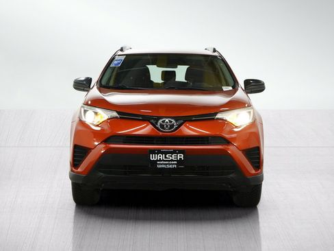 Used 2016 Toyota RAV4 LE FWD image 8