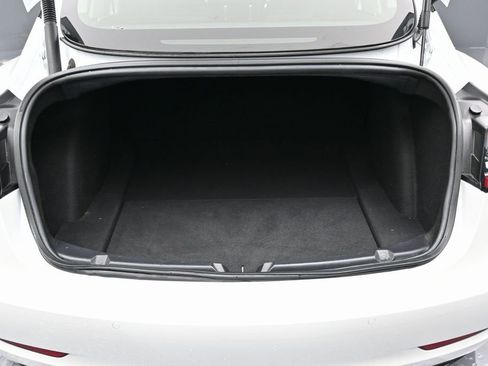 Used 2021 Tesla Model 3 Standard Range Plus image 13