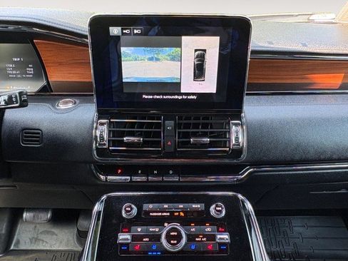 Used 2019 Lincoln Navigator Reserve w/ Cargo Package AWD/4WD image 15