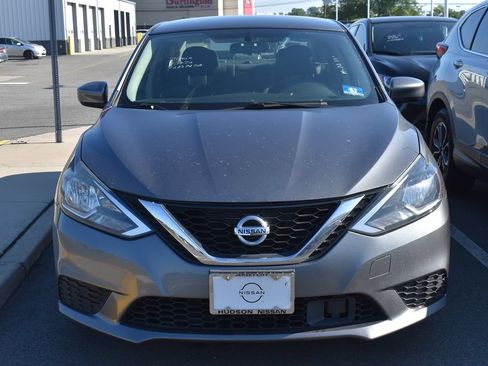 Used 2018 Nissan Sentra SV FWD image 2