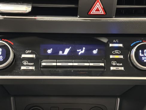 Used 2023 Hyundai Sonata SEL w/ Convenience Package FWD image 18