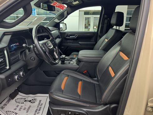 Used 2023 GMC Sierra 1500 AT4 w/ AT4 Preferred Package image 12