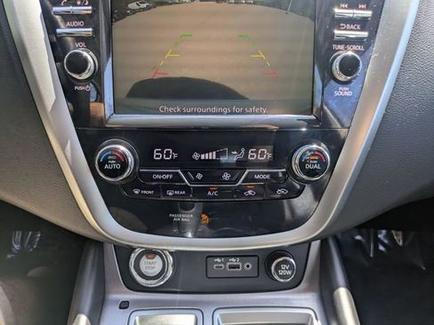 Used 2024 Nissan Murano SV image 27
