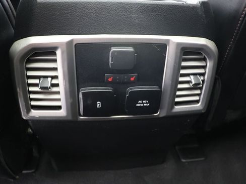 Used 2021 Ford F450 Platinum w/ FX4 Off-Road Package image 19