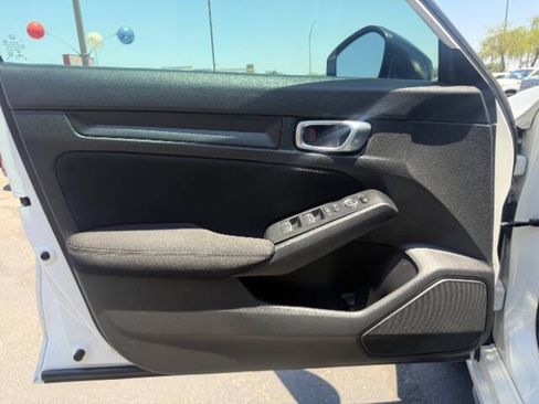 Used 2022 Honda Civic Sport image 11