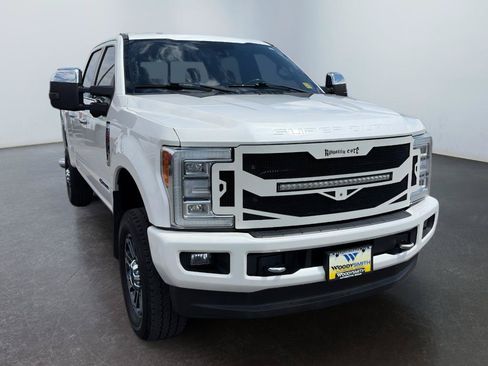 Used 2018 Ford F350 Platinum w/ Platinum Ultimate Package AWD/4WD image 7
